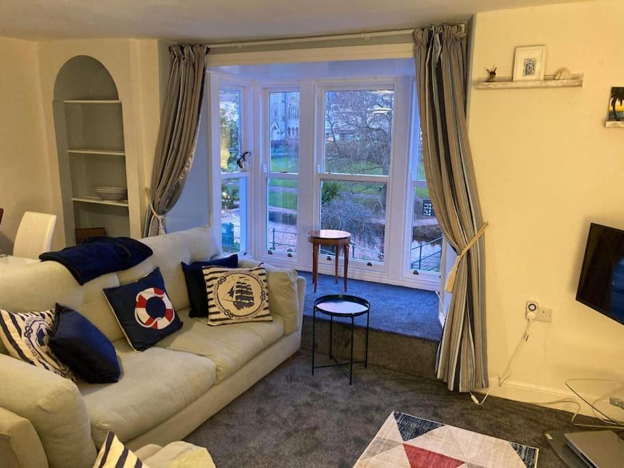 Lawn View Apartment Dawlish Bagian luar foto